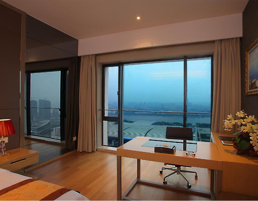 Heefun Apartment Gz -Poly World Trading Center-Walking Distance To Canton Fair Room photo